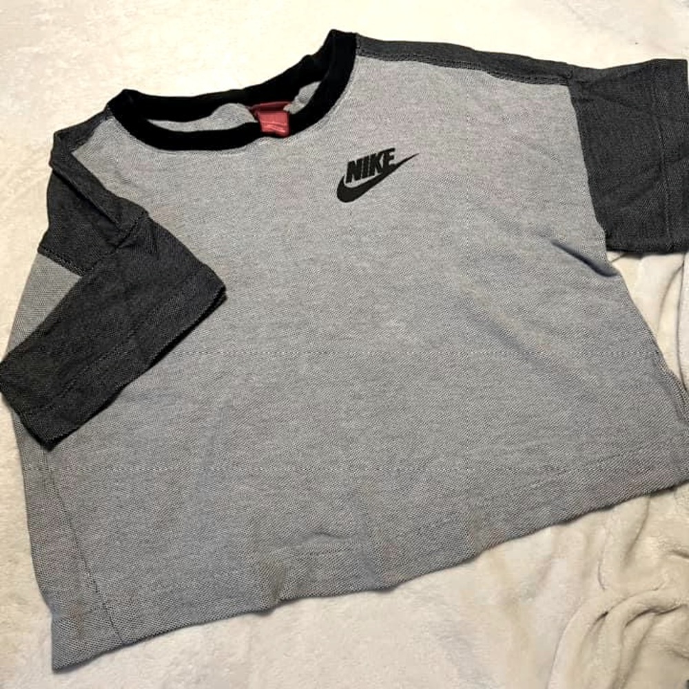 Women’s crop top
